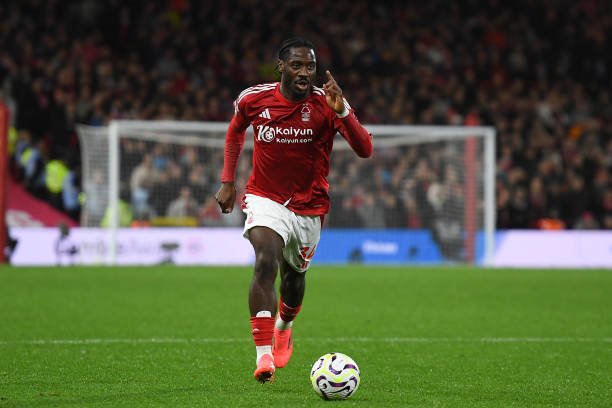 们通过足球 们通过足球